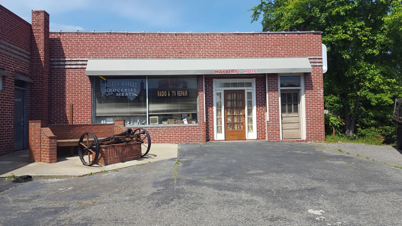 foleys-market-mayberry-hotel